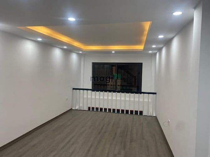 Nhà Mới 35m2 x 5 Tầng, 4 P Ngủ, Ô tô Đỗ Cửa, Gần Hồ - 3.3 Tỷ - Ảnh 2