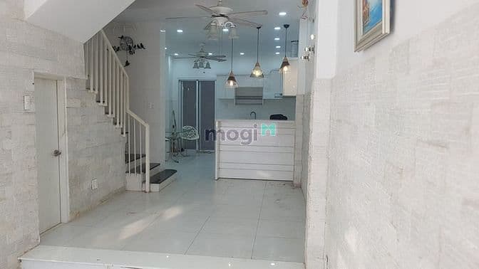 CHO THUÊ NGUYÊN CĂN Nhà đẹp 2 Tầng Đặng Thùy Trâm, gần ĐH Văn Lang - Mogi.vn TPHCM - Ảnh 2