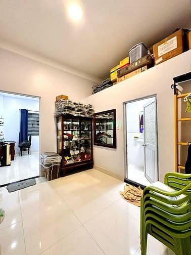 Cho Thuê nhà MT Quách Đình Bảo. 5x20. 4 lầu. 5Pn.5wc. giá 23 triệu - Mogi.vn TPHCM