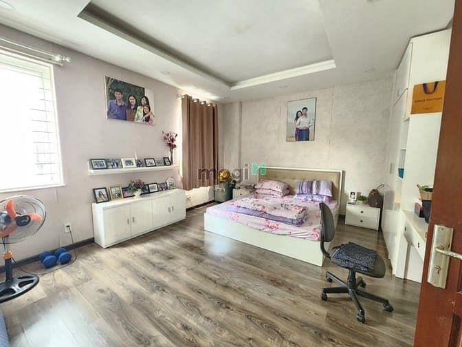 Bán nhà đường Hồ Biểu Chánh, Phú Nhuận, 18x13m, 38 tỷ