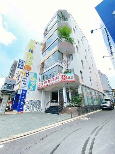 Cần tiền bán gấp nhà MT Phan Đăng Lưu, phường 3 quận Bình Thạnh, DT 4