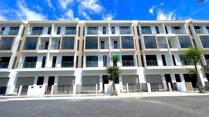 Bán giá đầu tư chỉ hơn 5 tỷ Nhà phố 108m2, xây 4 tầng sát Phú Mỹ Hưng