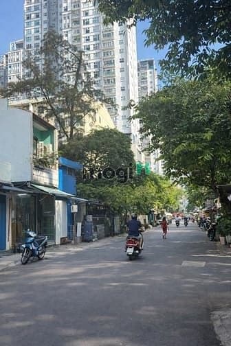 Bán Đất nhà C4 - Đường 3/2 Quận 10 - DT 122m2 ngang 5.3