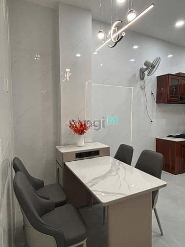 BÁN GẤP nhà Lạc Long Quân,Q11,dt60m²,giá1tỷ880, 5PN,4WC,SHR,PLRR,Hẻmrộ - Ảnh 3