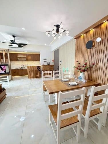 Tin thật 100%, cho thuê căn hộ ban công view hồ bơi khu Scenic Valley - Mogi.vn TPHCM