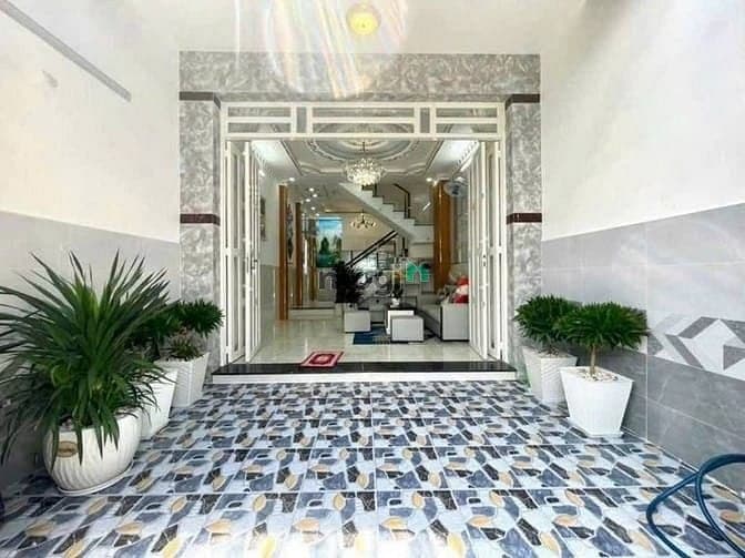 Dưới 3 TỶ || cạnh PHÚ MỸ HƯNG, Q.7 || nhà 3 tầng || CẠNH HẺM XE TẢI