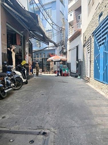 12PN/12WC - Cho thuê Nhà 28 Phan Tây Hồ, Phú Nhuận - Thang máy - Mogi.vn TPHCM - Ảnh 2