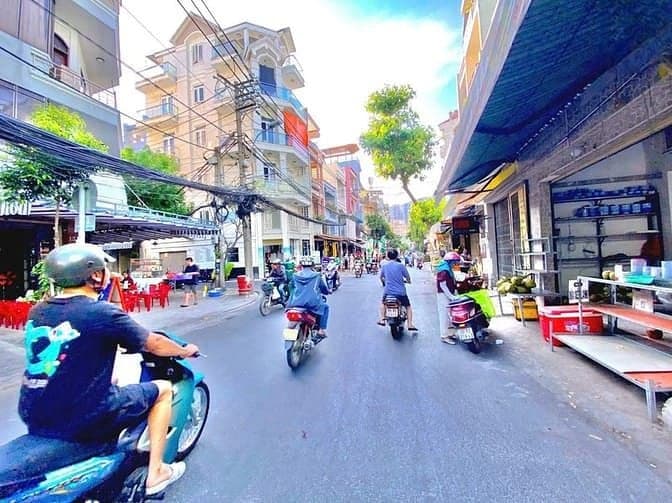 Cho thuê nhà MT Ni Sư Huỳnh Liên- DT 5x20- ĐÚc 3 Lầu+ST- 5PN- 4wc - Mogi.vn TPHCM - Ảnh 2