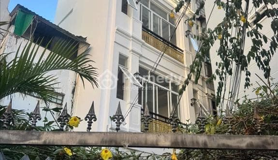 Nhà đẹp hẻm sạch sẽ, 5 tầng, 4,79m nở hậu đẹp