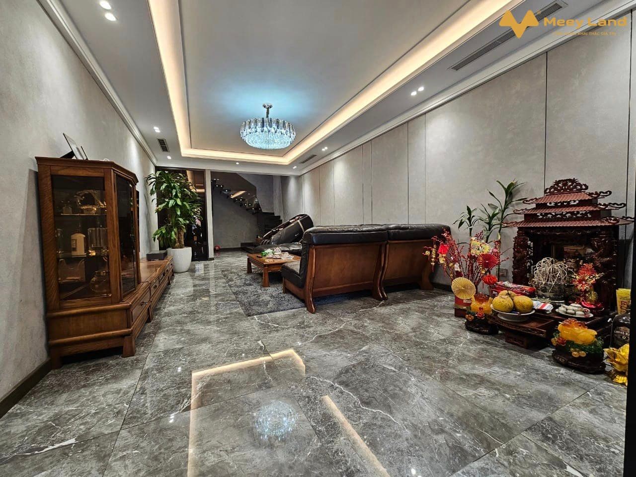 Bán nhà mặt phố Đ. Nguyễn Văn Lộc, P. Mộ Lao, Q. Hà Đông, Tp. Hà Nội