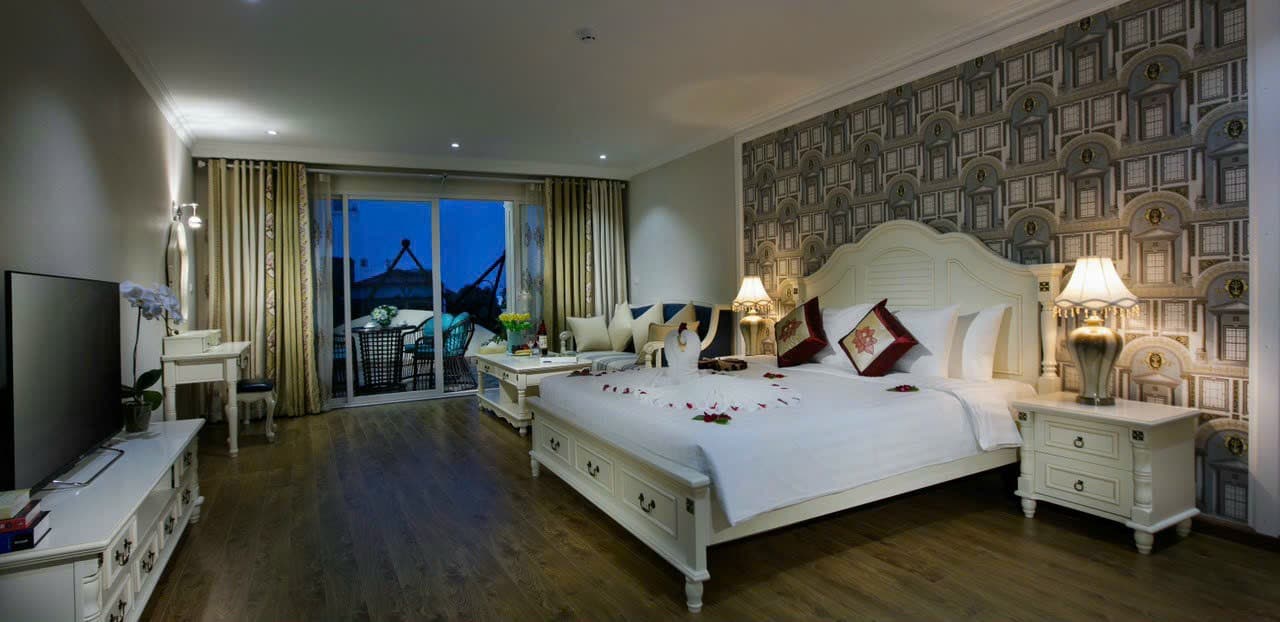 Bán khách sạn - nhà nghỉ P. Lò Sũ, P. Lý Thái Tổ, Q. Hoàn Kiếm, Tp. Hà Nội - Ảnh 3