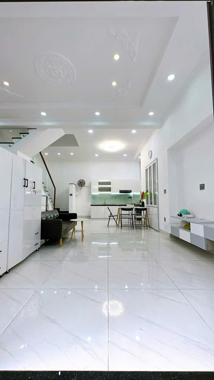 Bán nhà riêng Đ. 11, P. 4, Q. 4, Tp. Hồ Chí Minh - Ảnh 2