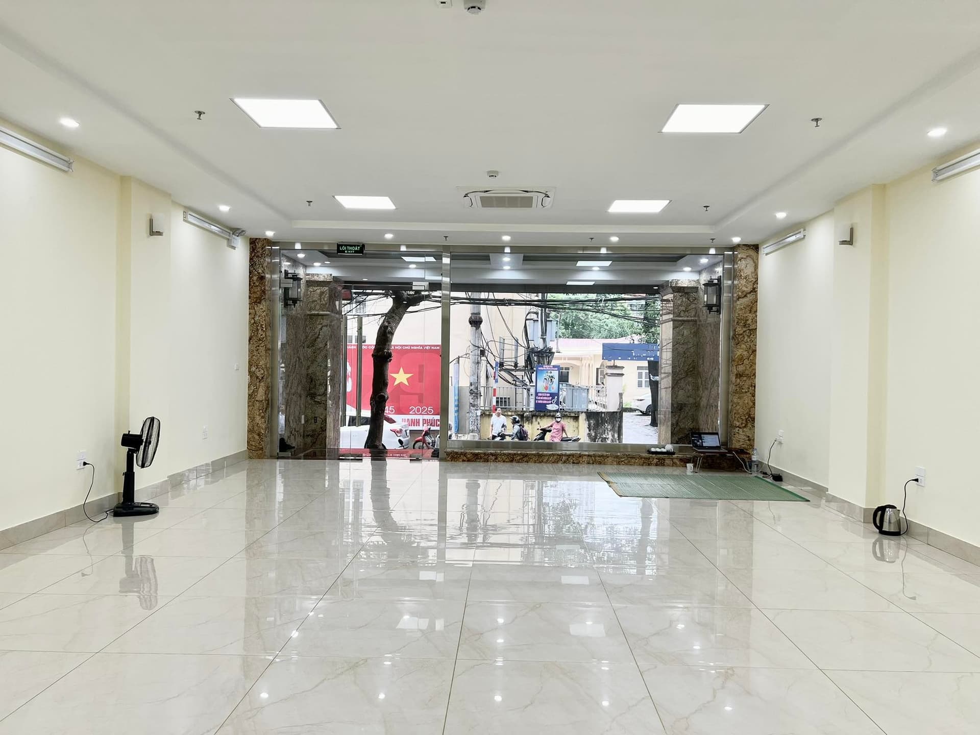 Bán nhà mặt phố Đ. Đình Thôn, P. Mỹ Đình 1, Q. Nam Từ Liêm, Tp. Hà Nội - Ảnh 3