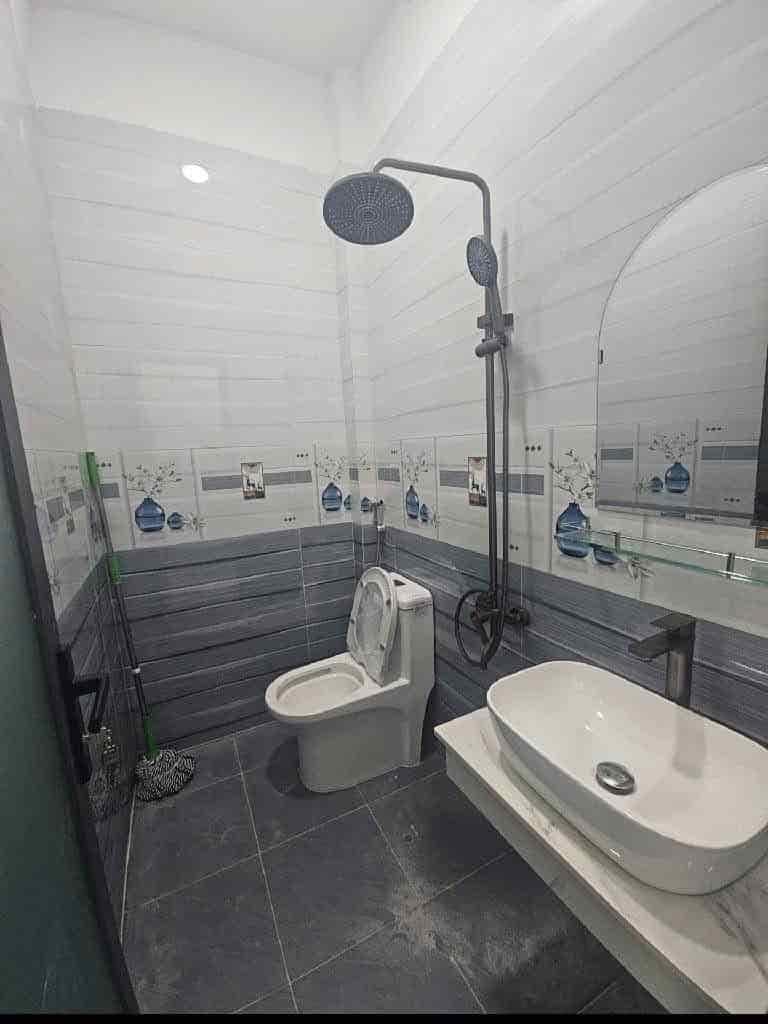 Bán nhà riêng Đ. Sư Vạn Hạnh, Q. 10, Tp. Hồ Chí Minh - Ảnh 3