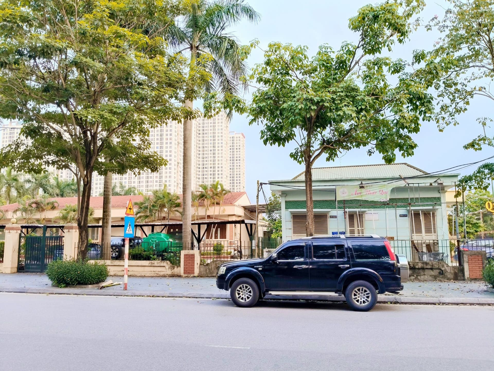 Bán biệt thự liền kề Khu đô thị Thành phố Giao Lưu, Đ. Phạm Văn Đồng, P. Cổ Nhuế 1, Q. Bắc Từ Liêm, Tp. Hà Nội - Ảnh 2