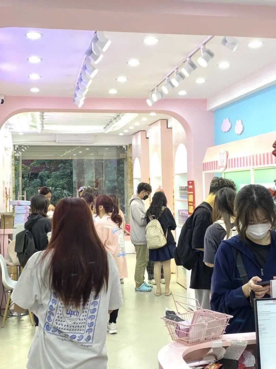 Cho thuê nhà mặt phố Hà nội, Đ. Đông Tác, P. Ô Chợ Dừa, Q. Đống Đa, Tp. Hà Nội - Ảnh 2