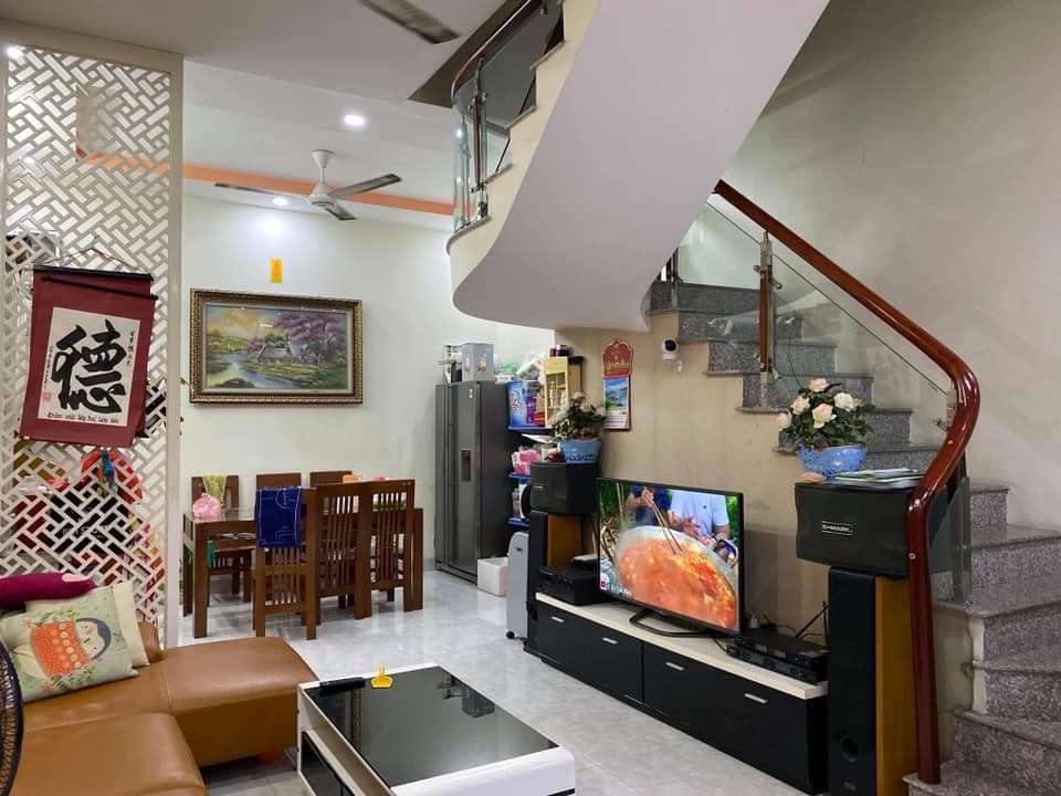 Bán nhà riêng Đ. Hoàng Hoa Thám, Q. Tây Hồ, Tp. Hà Nội