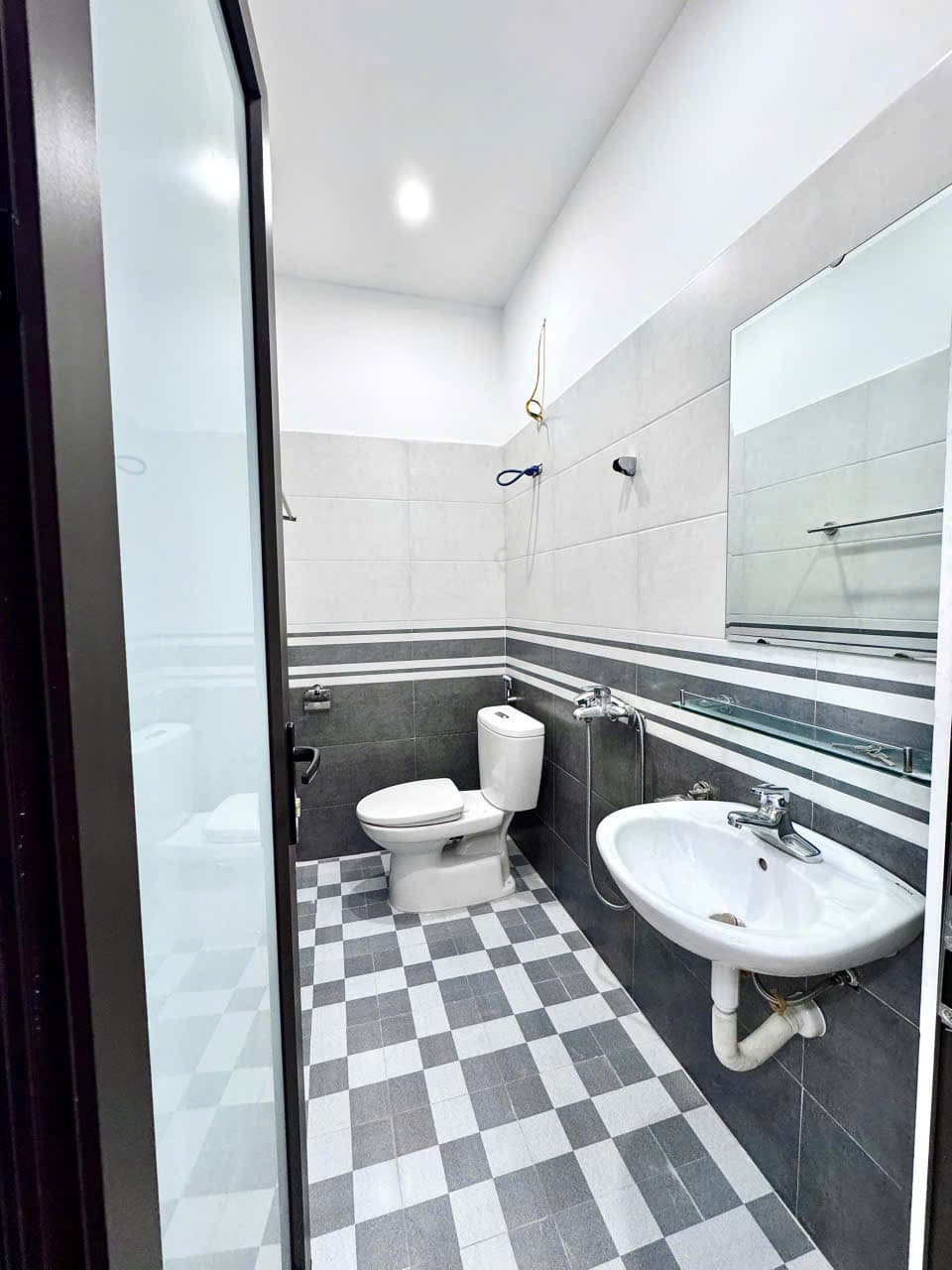 Bán nhà riêng Đ. Chợ Hàng cũ, P. Dư Hàng Kênh, Q. Lê Chân, Tp. Hải Phòng - Ảnh 2