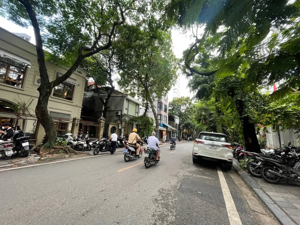 Bán nhà riêng P. Nguyễn Huy Tự, Q. Hai Bà Trưng, Tp. Hà Nội