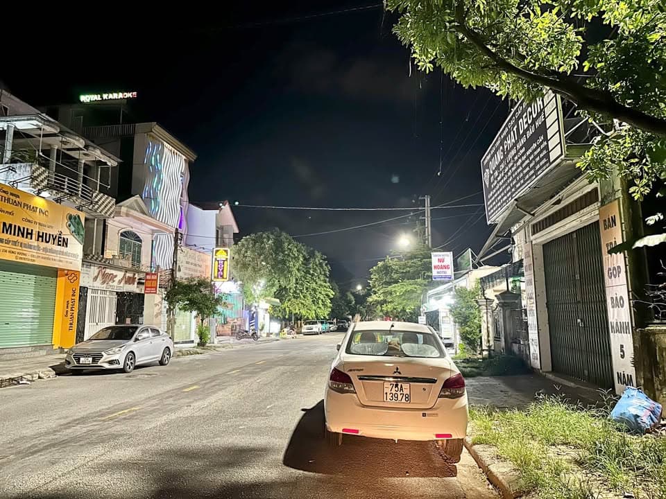 Bán nhà mặt phố Đ. Nguyễn Sinh Cung, P. Vĩ Dạ, Tp. Huế, T. Thừa Thiên Huế - Ảnh 2