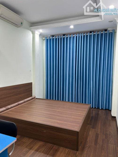 Cho thuê nhà riêng Đ. Hồ Tùng Mậu, Q. Cầu Giấy, Tp. Hà Nội