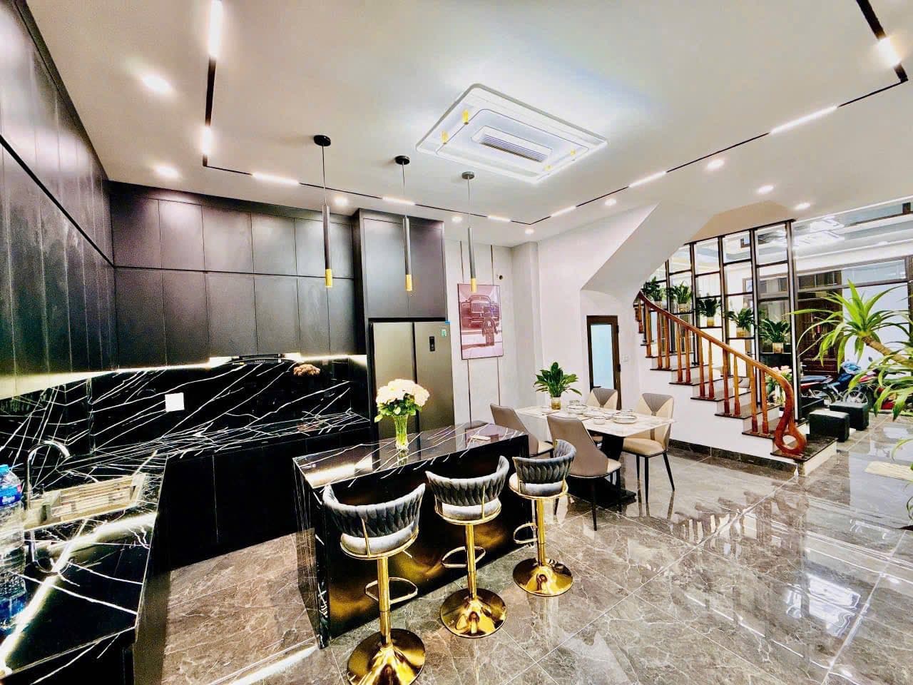 Bán nhà riêng Q. Hai Bà Trưng, Tp. Hà Nội