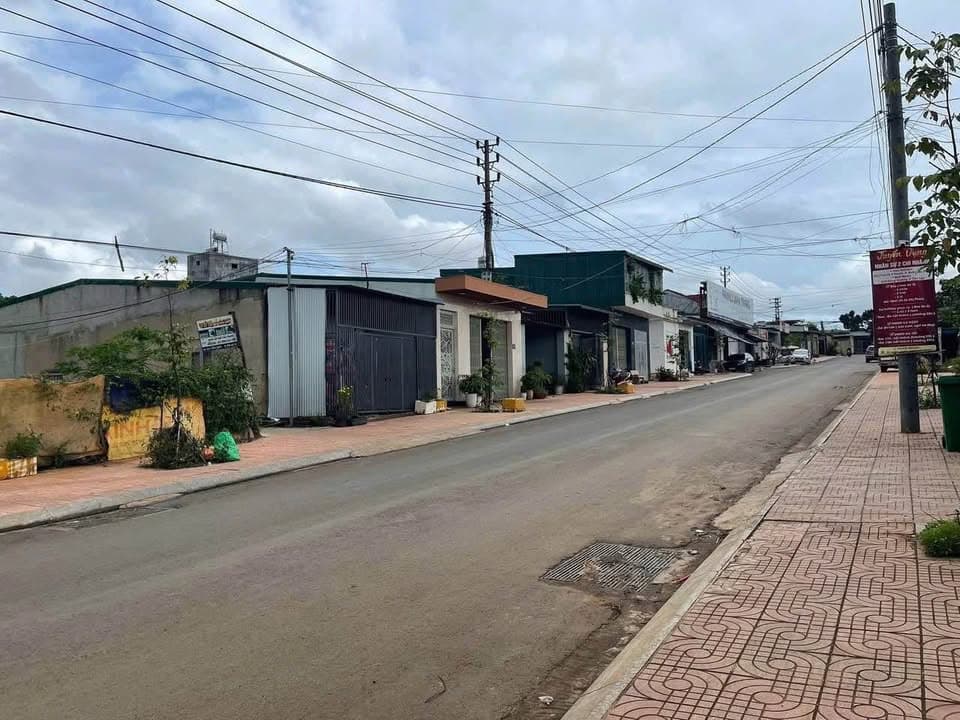 Bán nhà mặt phố Đ. Quang Trung, Tx. Buôn Hồ, T. Đắk Lắk - Ảnh 2
