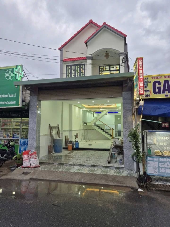 Bán nhà mặt phố P. Tân Đông Hiệp, Tp. Dĩ An, T. Bình Dương