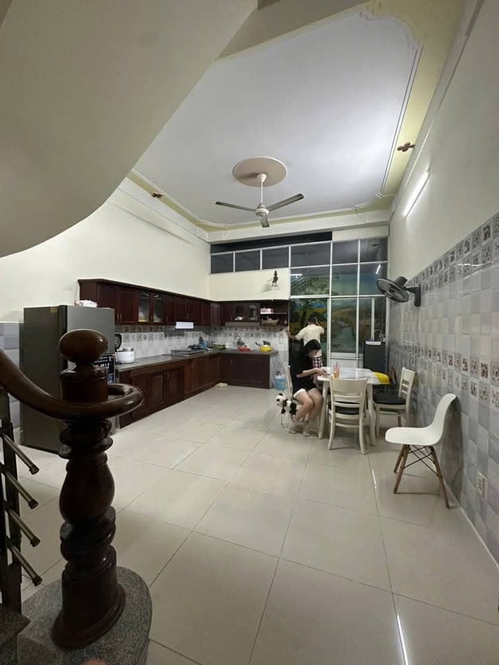 Bán nhà mặt phố Đ. Nam Việt, Tx. Tân Uyên, T. Bình Dương - Ảnh 2