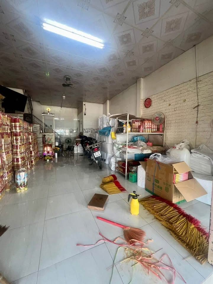 Bán nhà mặt phố P. Bình Đức, Tp. Long Xuyên, T. An Giang