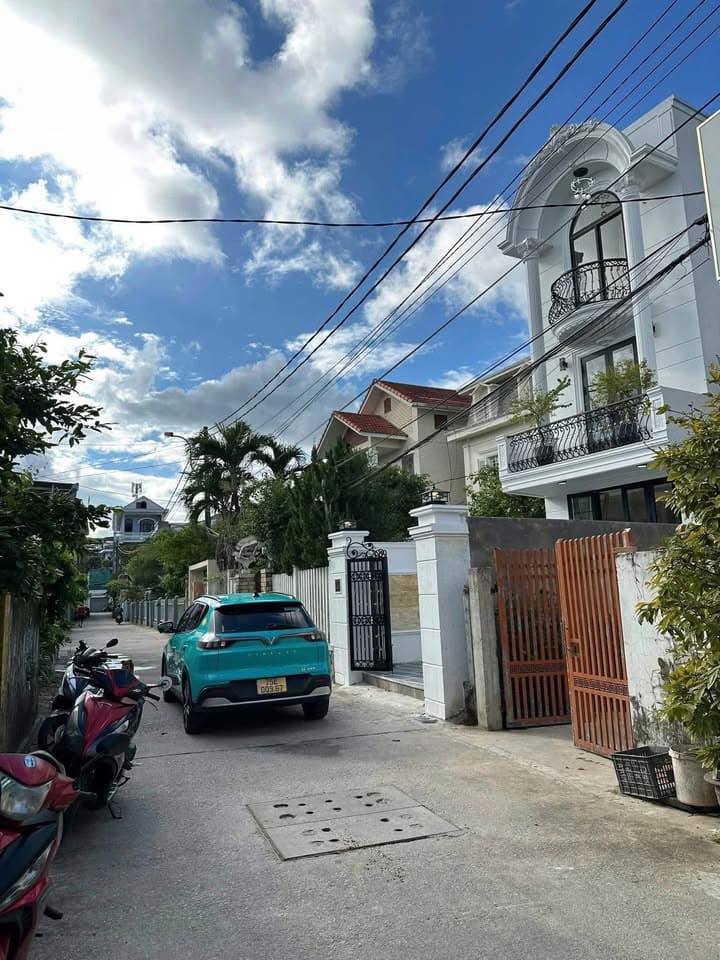 Bán nhà riêng Đ. Nguyễn Sinh Cung, Tp. Huế, T. Thừa Thiên Huế - Ảnh 2