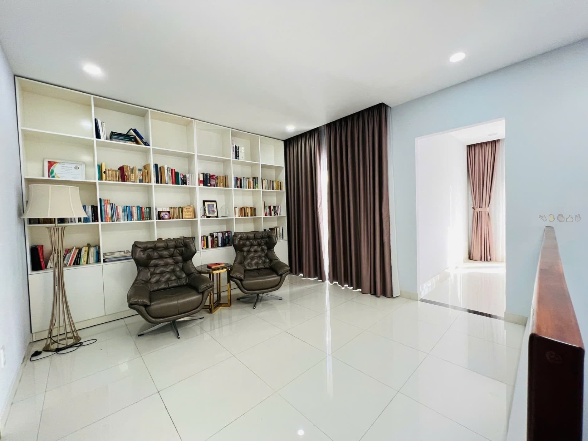 Cho thuê biệt thự liền kề Đ. Vành Đai Trong, P. Phú Hữu, Tp. Thủ Đức, Tp. Hồ Chí Minh - Ảnh 3