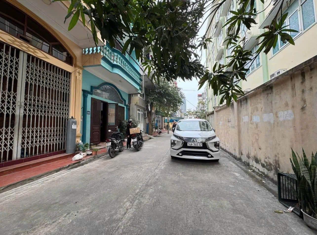 Bán nhà riêng Đ. Cột 2, P. Yết Kiêu, Tp. Hạ Long, T. Quảng Ninh