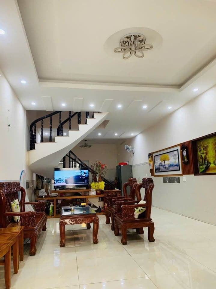 Bán nhà riêng Đ. 30/4, P. 11, Tp. Vũng Tàu, T. Bà Rịa - Vũng Tàu - Ảnh 2