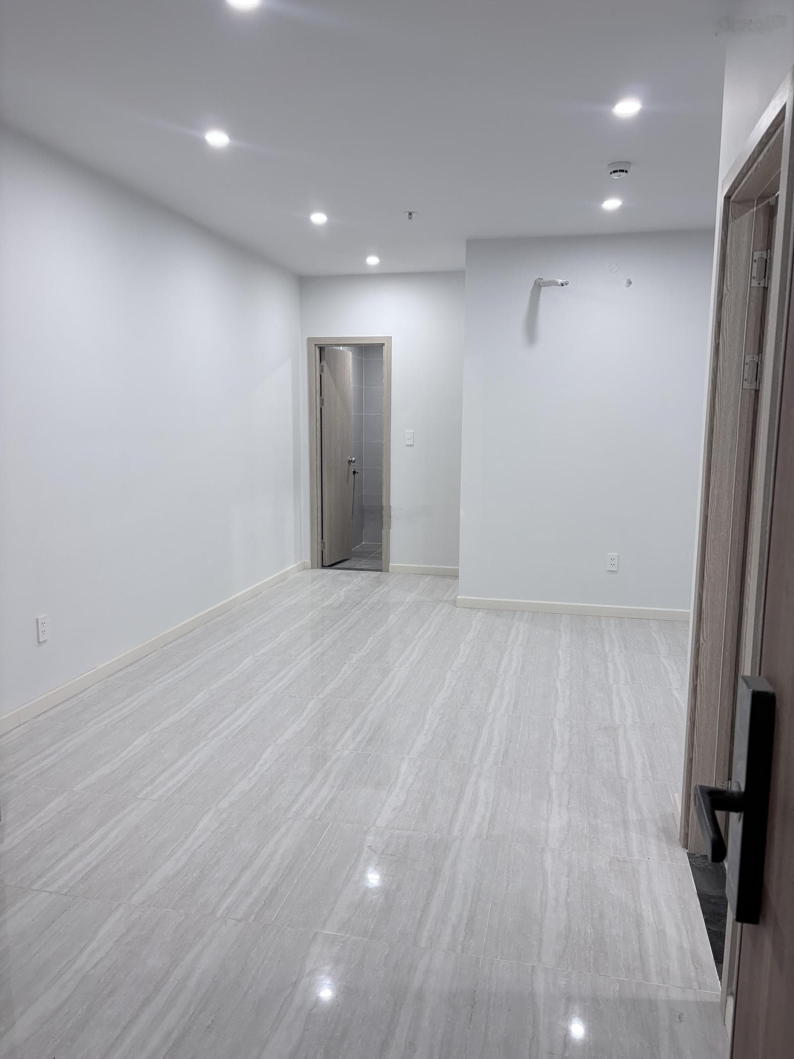 Cho thuê căn hộ chung cư Bcons Polaris, P. Lê Trọng Tấn, P. An Bình, Tp. Dĩ An, T. Bình Dương - Ảnh 3