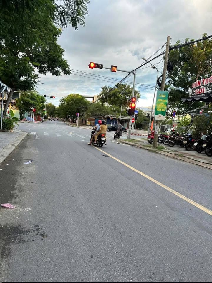 Bán đất Đ. Nguyễn Đình Tứ, Q. Liên Chiểu, Tp. Đà Nẵng