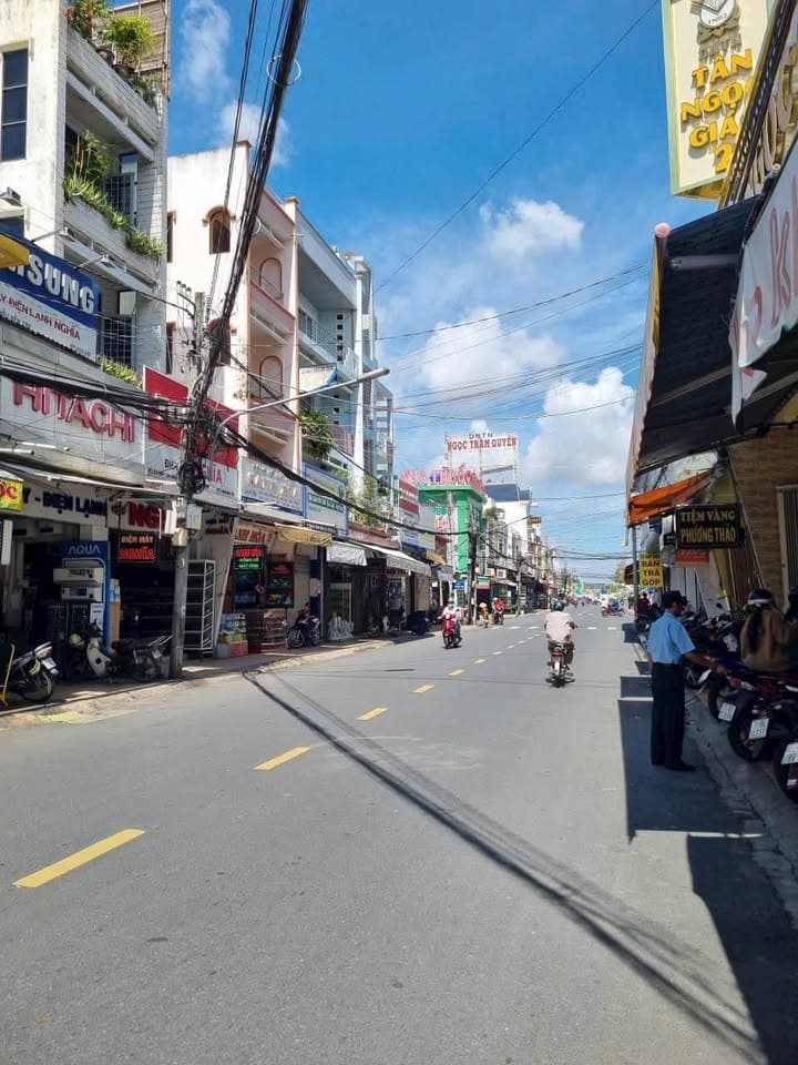 Bán nhà riêng Đ. Nguyễn Đình Chiểu, Tp. Bến Tre, T. Bến Tre