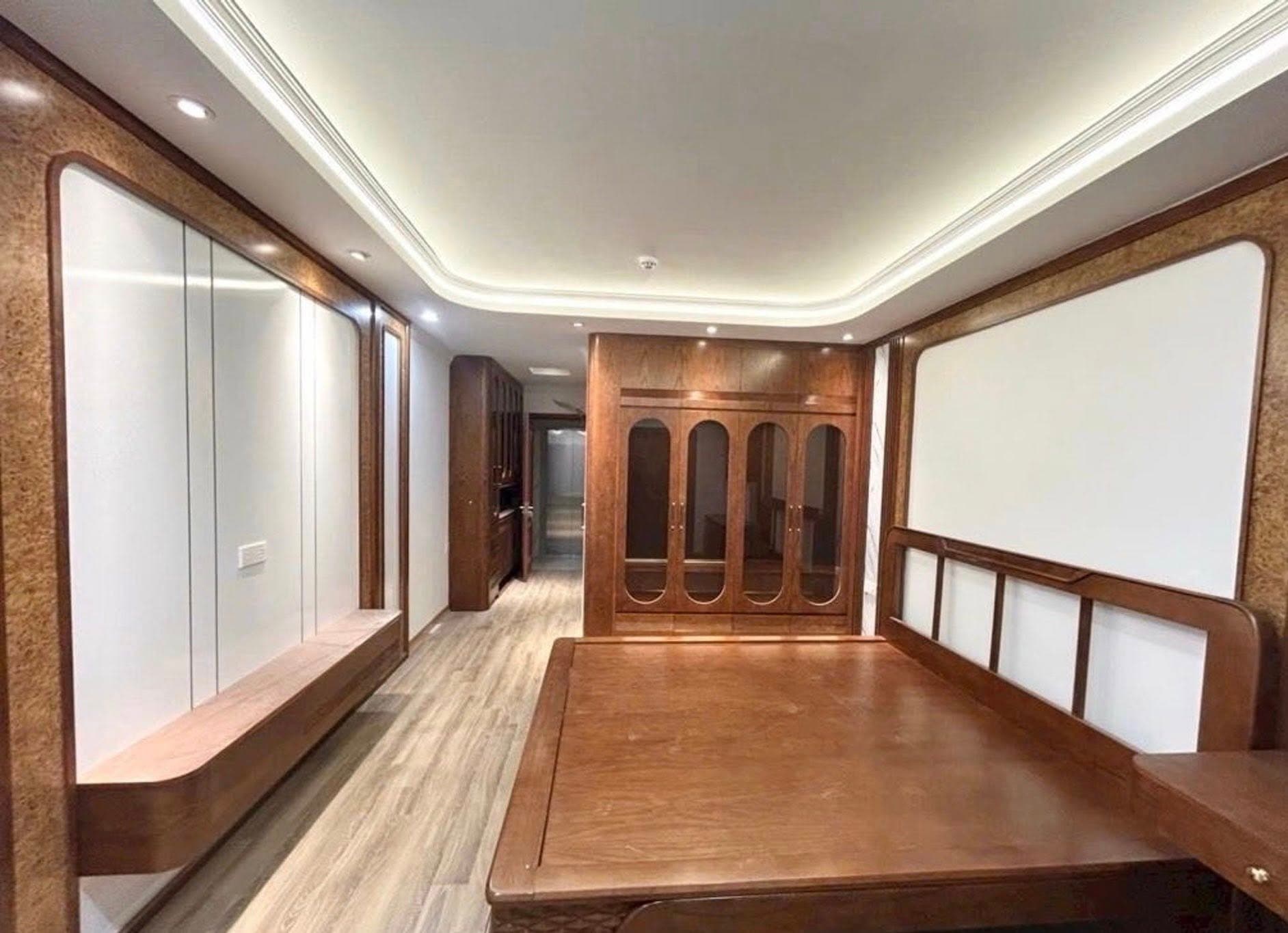 Bán nhà riêng P. Trần Quốc Hoàn, Q. Cầu Giấy, Tp. Hà Nội - Ảnh 2