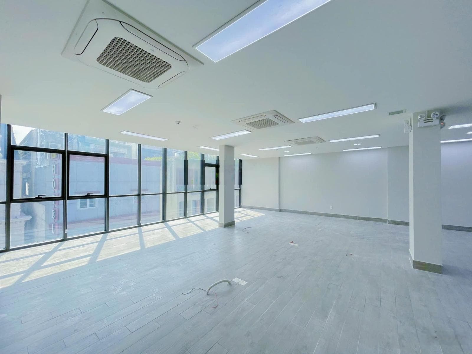 Cho thuê văn phòng Đ. Khuất Duy Tiến, P. Nhân Chính, Q. Thanh Xuân, Tp. Hà Nội