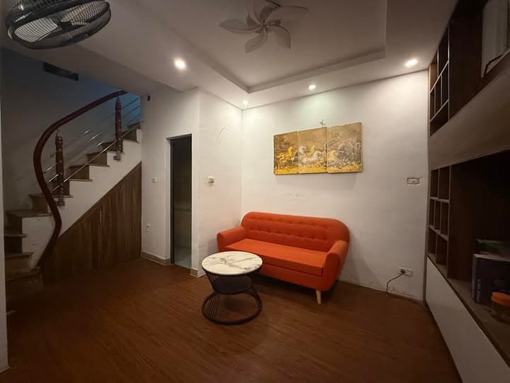 Cho thuê nhà riêng P. Láng Hạ, Q. Đống Đa, Tp. Hà Nội