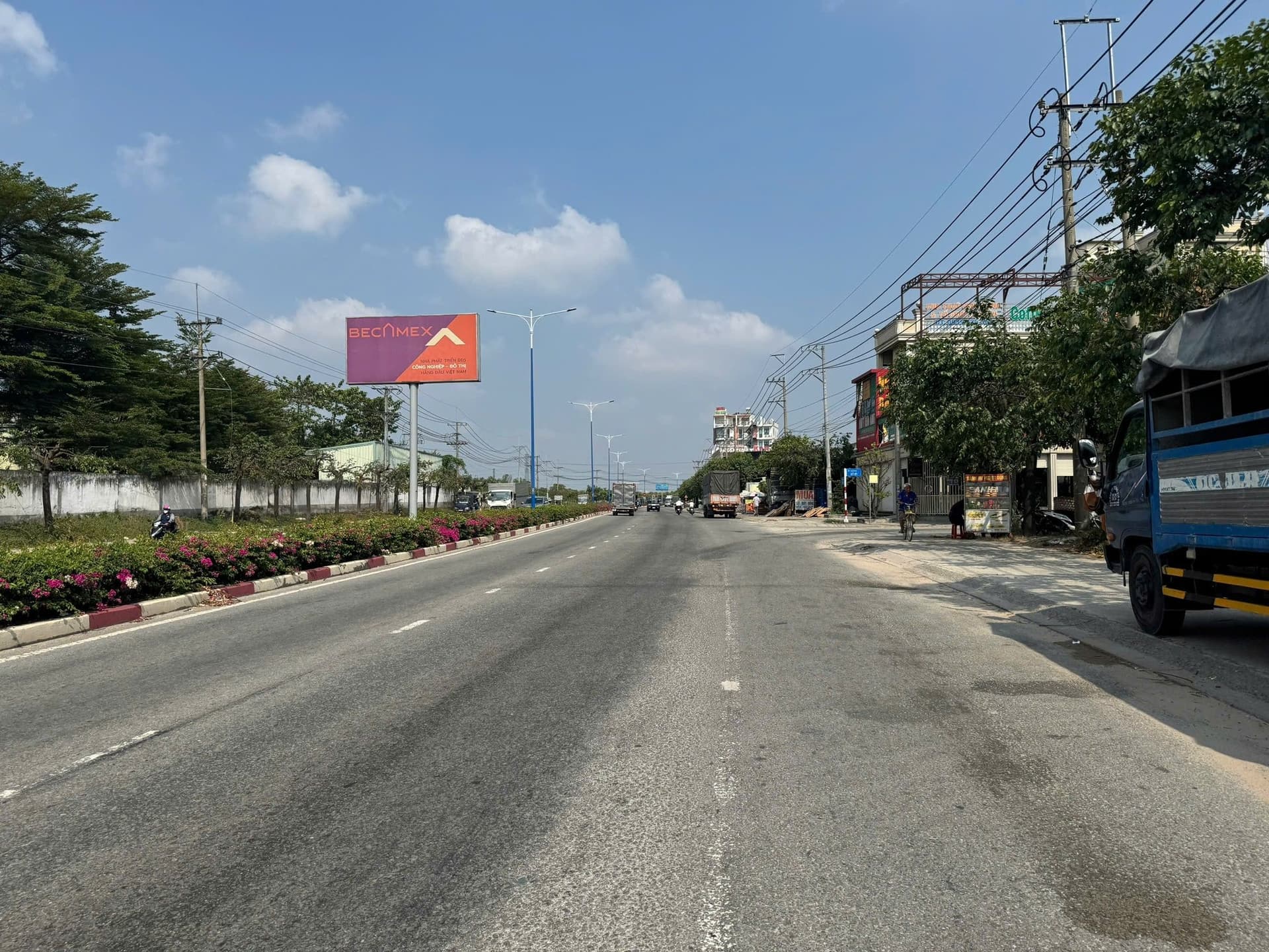 Cho thuê kho, nhà xưởng Tx. Tân Uyên, T. Bình Dương