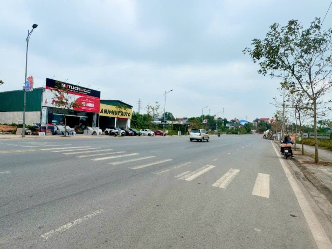 Bán đất Đ. Nguyễn Tất Thành, Tp. Việt Trì, T. Phú Thọ