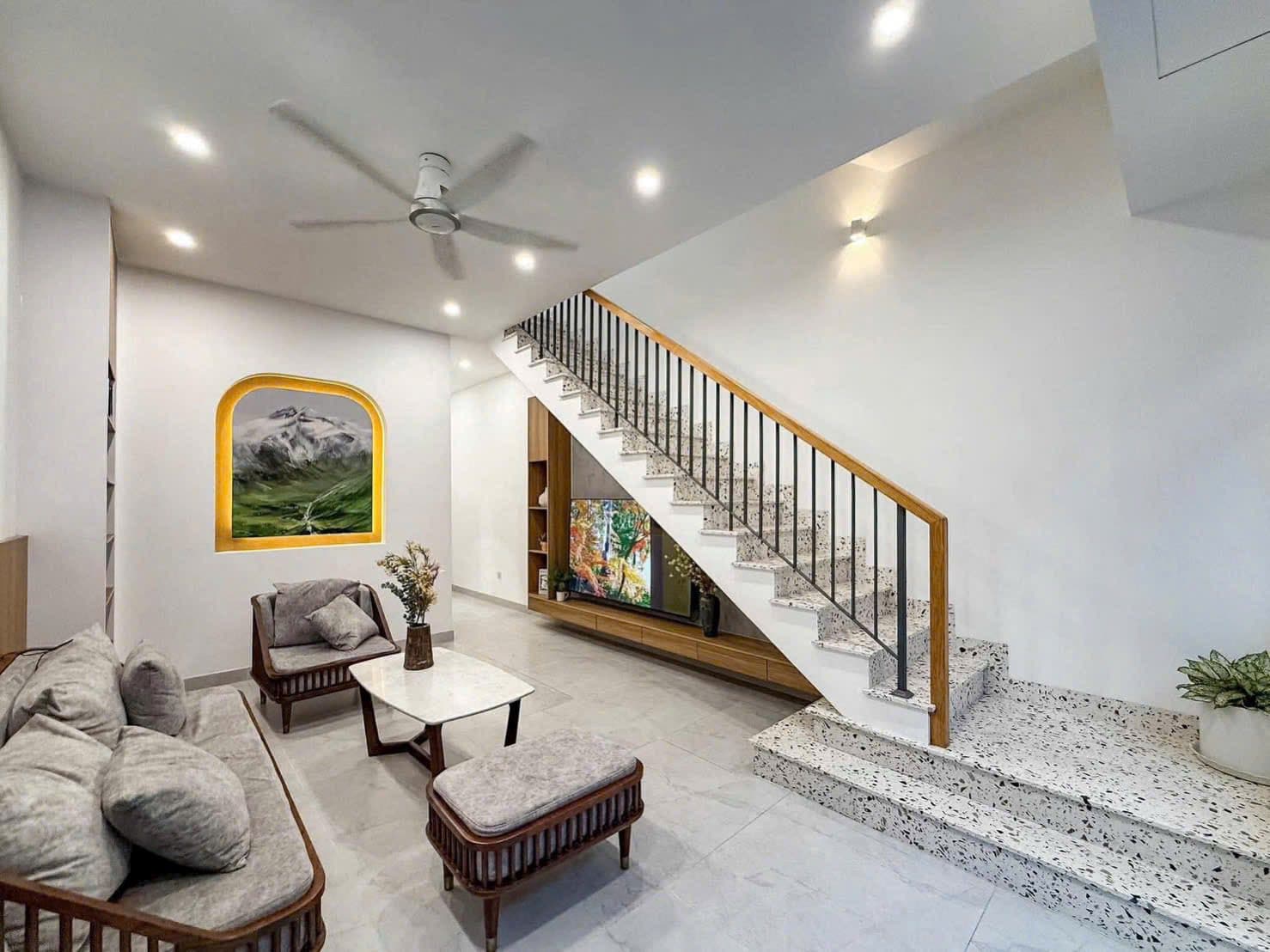 Bán nhà riêng Q. 1, Tp. Hồ Chí Minh