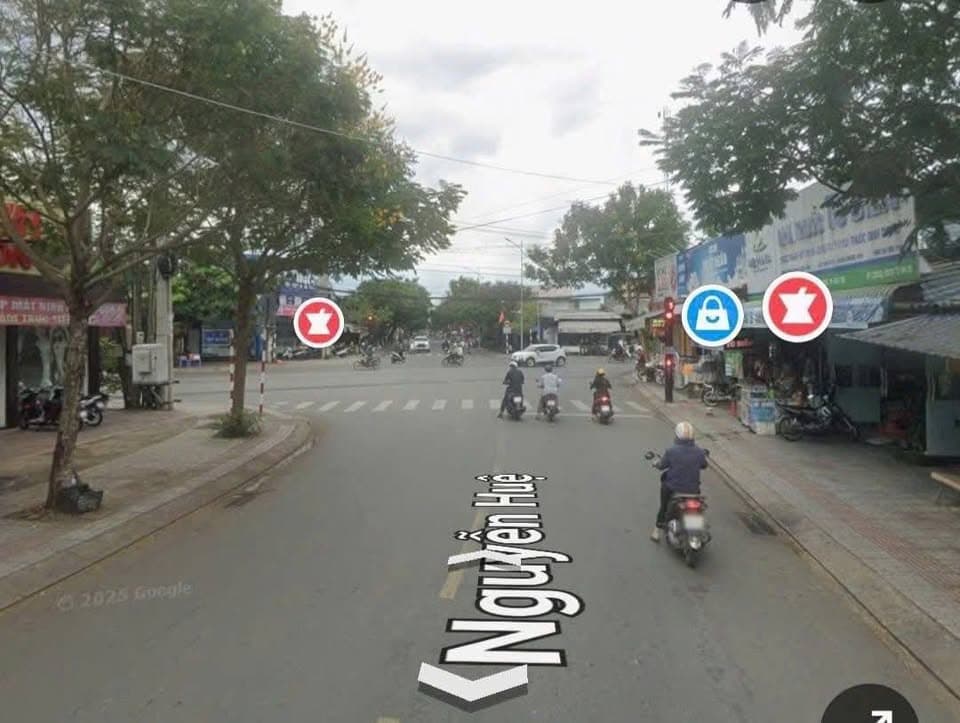 Bán nhà riêng Đ. Nguyễn Huệ, H. Châu Thành, T. Bến Tre