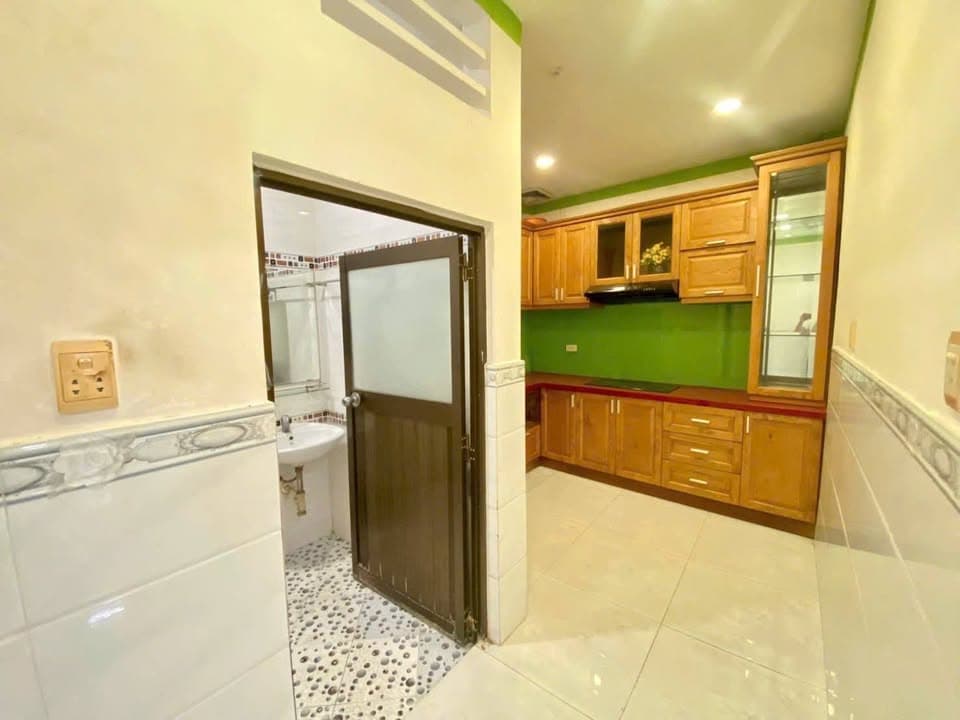 Bán nhà riêng Đ. Lạc Long Quân, Q. Tân Bình, Tp. Hồ Chí Minh - Ảnh 3