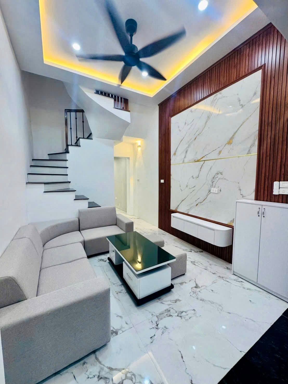 Bán nhà riêng Đ. Tân Mai, Q. Hoàng Mai, Tp. Hà Nội