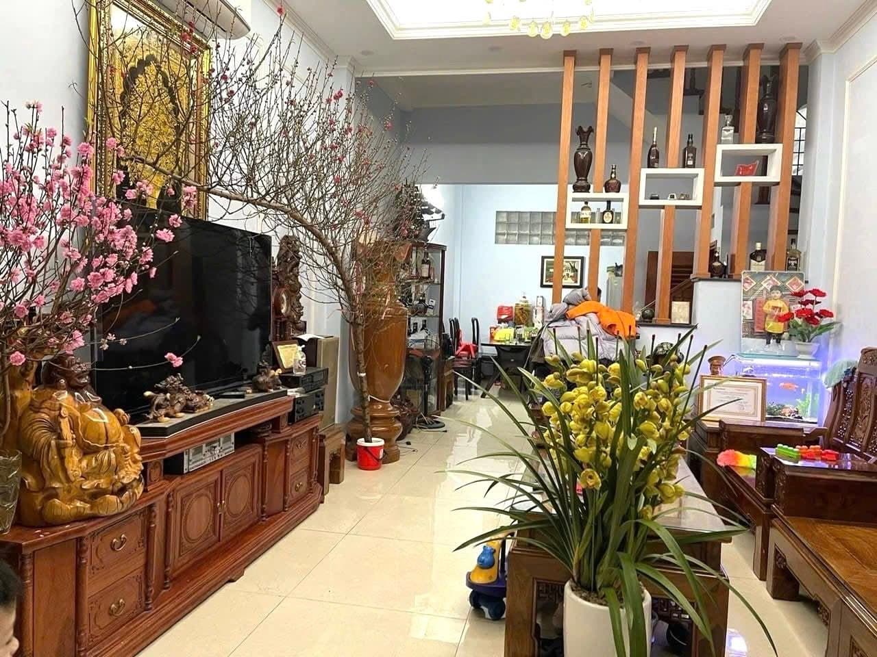 Bán nhà riêng Đ. Cầu Giấy, Q. Cầu Giấy, Tp. Hà Nội