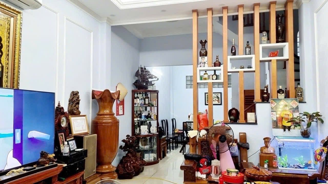 Bán nhà riêng Đ. Cầu Giấy, Q. Cầu Giấy, Tp. Hà Nội - Ảnh 2