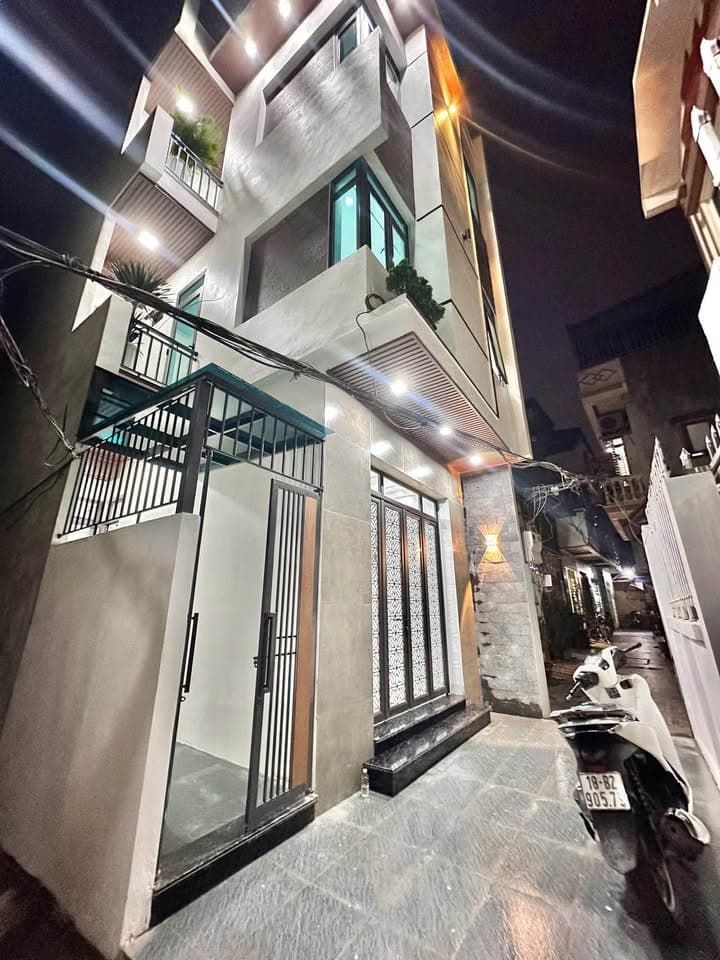 Bán nhà riêng Đ. Trần Nhân Tông, Tp. Nam Định, T. Nam Định