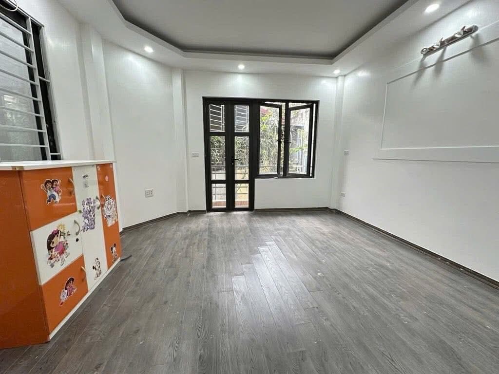 Bán nhà riêng Đ. Nguyễn Khánh Toàn, Q. Cầu Giấy, Tp. Hà Nội - Ảnh 2